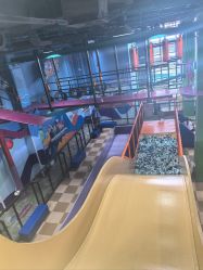 -欧酷世界动力星球(王府井奥莱UP TOWN店)