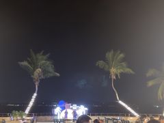 -JW万豪厨房餐厅·滨海草坪烧烤·海鲜·海景(三亚绿发山海天JW万豪酒店)