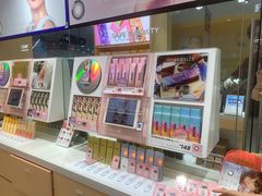 -4iNLOOK美瞳店(龙之梦购物中心虹口店)
