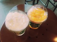 -星巴克(西安曲江银泰店)