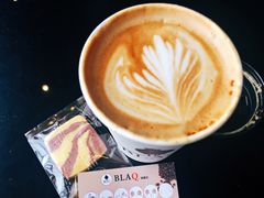 拿铁咖啡latte-BLAQ咖啡(骏豪店)
