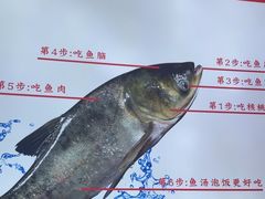 -川流不息·地道川菜·小龙虾(松东路店)