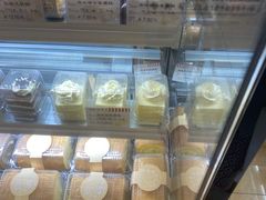 -红宝石·鲜奶小方·海派西点房(南翔店)