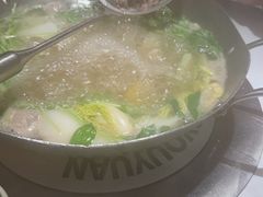 -左庭右院鲜牛肉火锅(金山万达店)