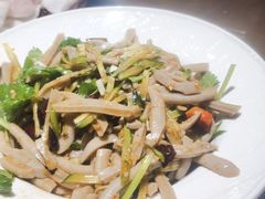 -东口码头·烧鸽子·鱼头泡饼·地方菜(金鹰悦城店)