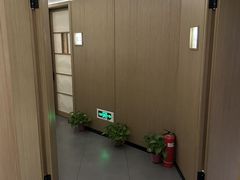 -耳湾躺式采耳SPA馆(保利五月花店)