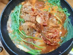 土豆排骨火锅-喇喇排骨火锅·传统韩式脊骨汤(望京西园总店)