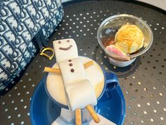 -HUG·拥抱咖啡(郑州宝龙广场店)