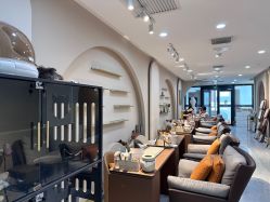 -花系美·美甲美睫精品店