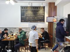 -黄阿姨锅贴大王(万航渡路店)