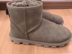-UGG(燕莎奥特莱斯购物中心店)