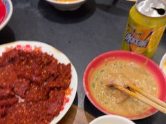 -沸炉重庆老火锅(军事博物馆店)