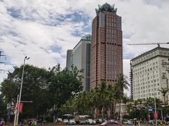 -万绿园