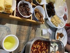 -鸡遇虾煲干锅火锅(小寨金莎店)