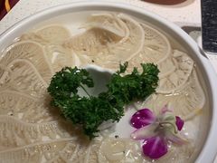 -巴国妹子毛肚火锅(蓝光悦城店)