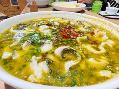 -德林酸菜鱼火锅(南丹店)