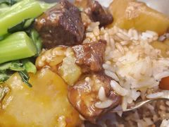 -石笨笨·盖浇饭大王(MOMOPARK店)