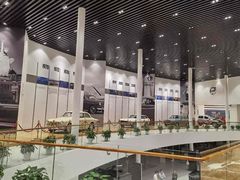 -杭州中沃沃尔沃4S店(滨江区店)