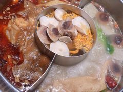 -鲜货俚鲜火锅(青果路店)