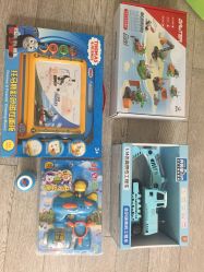 -爱婴室(上海汇智国际广场店)