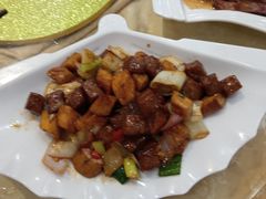藕尖炒牛柳粒-鹤睦鱼生·啫啫煲·海鲜(保利百合店)
