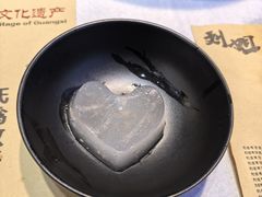 -刘姐啤酒鱼民族演艺餐厅(西街总店)