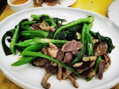 菜心炒鸡杂-姚林轩