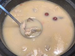 -煲王粤菜餐厅(中侨中心店)