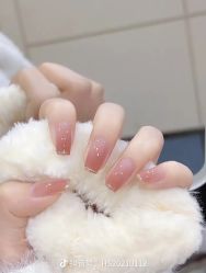 -桃色美甲沙龙