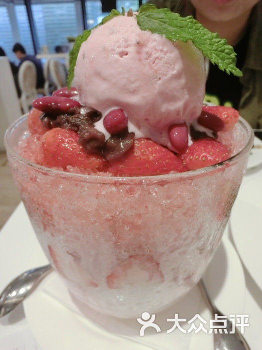 西九巷咖啡(人民广场店)草莓巴菲图片 - 第13344张