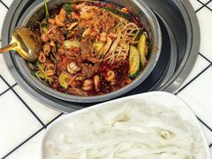 -周良天山牛杂城(天山路总店)