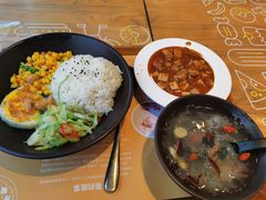 -海盗虾饭·剥好的小龙虾饭(SOHO尚都店)