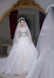 -艾朵婚纱