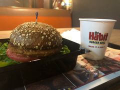 -The Habit Burger Grill 哈比特汉堡(复兴soho店)