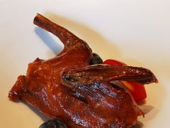 脆皮乳鸽-悦宴·雅致餐厅(绿地蓝海店)