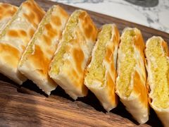 大黄黏米饼-奉天小馆·非遗东北菜(济南万象城店)