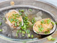 蒜蓉蒸鲍鱼-红月湾海鲜饭店•沙滩海景(双月湾店)