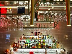 -FOUR PLAY BAR