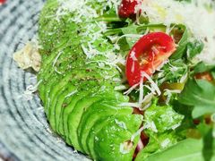 牛油果蔬菜沙拉-Primo·丽莫意大利窑烤披萨