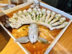 -莲餐厅·湖北菜·藕汤是头牌(愚园路店)