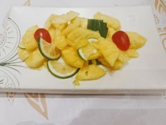 青柠檬拌菠萝-云海肴·汽锅鸡·云南菜(苏州中心店)