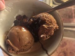 巧克力冰激凌-温禾牛·和牛寿喜烧自助火锅(恒基名人店)