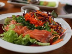 -Chom Cafe and Restaurant