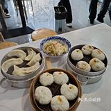在兴山县偶遇的这个小早餐店，愿老板生意兴隆！