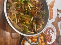 -乡土特色.冷锅鱼.牦牛肉汤锅