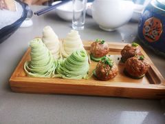 手剁猪肉丸-享月汤皇·海鲜小火锅·聚会(曲江创意谷店)