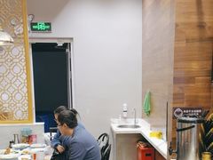 -小杨生煎(白玉兰广场店)