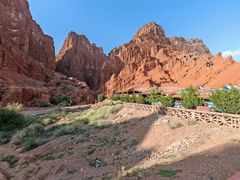 -天山神秘大峡谷