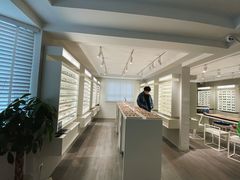 -目艮眼镜SHOWROOM(品牌集合店)
