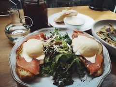 -ROAST coffee & eatery